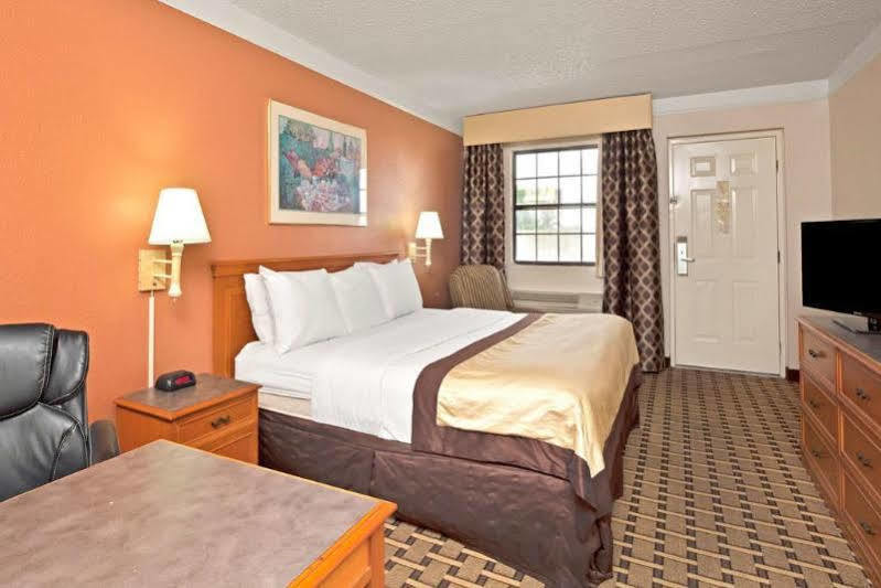 Red Roof Inn Houston North - Fm1960 & I-45 Westfield Exterior photo